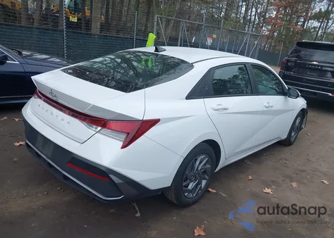 2024 Hyundai Elantra Sel z USA, uszkodzony, nr VIN KMHLM4DG2RU661451